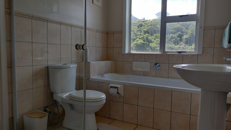 6 Bedroom Property for Sale in Nature On Sea Western Cape